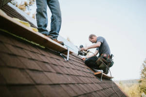 Local Roofers in Linndale, OH
